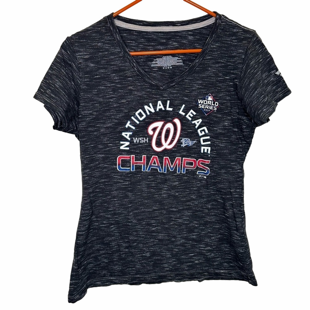 Champs World Series Gray Tshirt Size Small